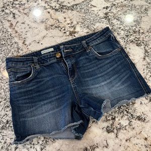 KUT from the Kloth Gidget Jean shorts